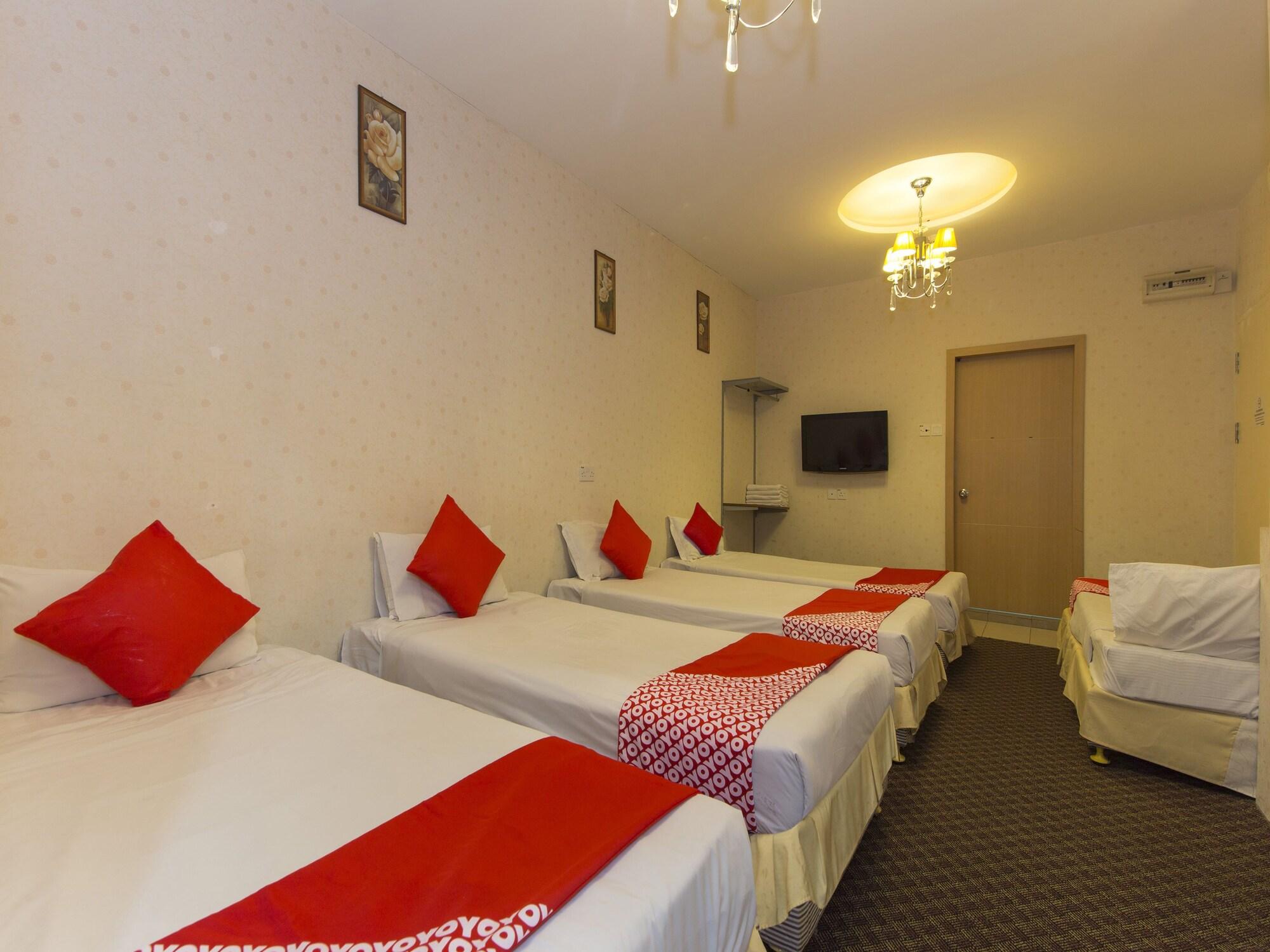 The Crown Borneo Hotel Кота-Кинабалу Экстерьер фото
